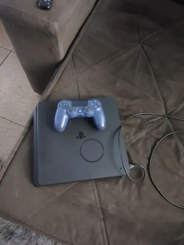 Vendo Ps4 slim Whatsapp *