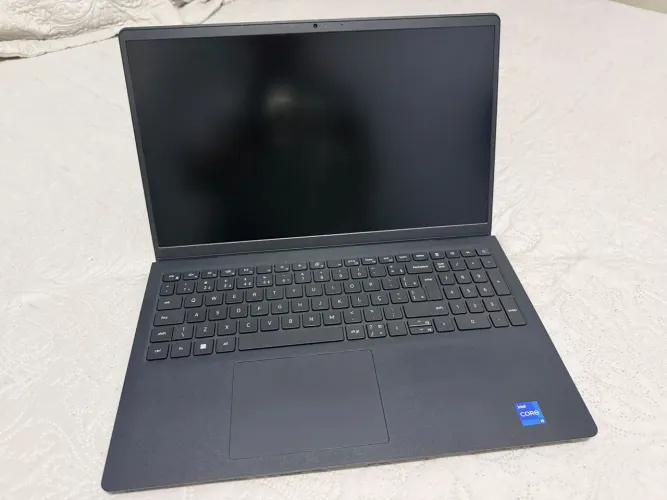 Vende-se notebook Dell Inspiron