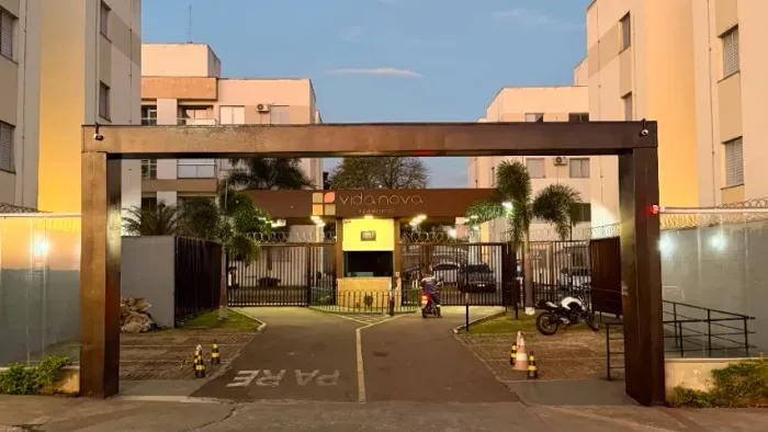 Vendo Apartamento em Catalão-GO no Residencial Vida Nova. 4° Andar com vista linda!