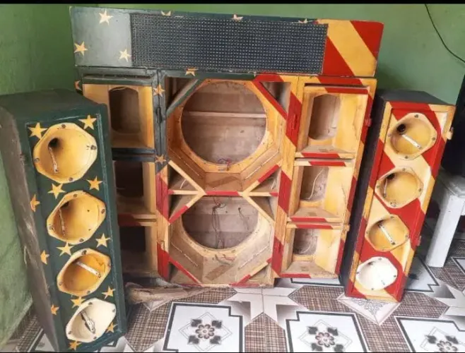 Estrutura de som automotivo