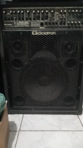Caixa amplificado ciclotron alt 15