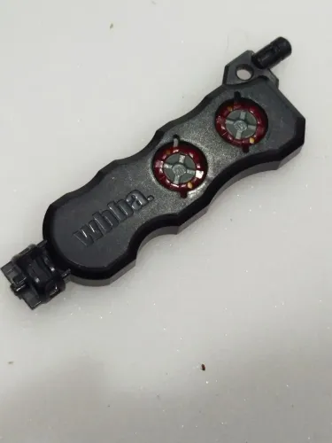 Beyblade burst ferramente e Metal God Chip