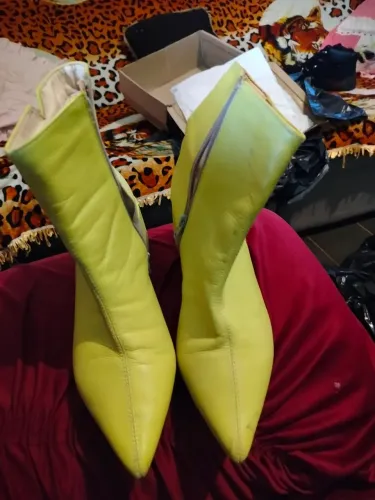Bota cano fino