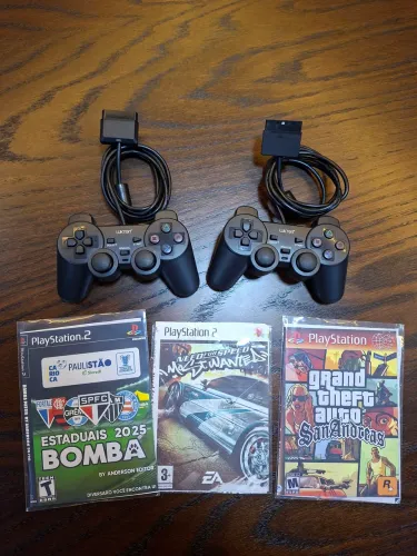 Controles e jogos paralelos de PS2