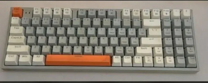 Teclado mecânico MACHENICKE k500w
