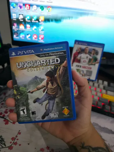 Uncharted Golden Abyss - Psvita