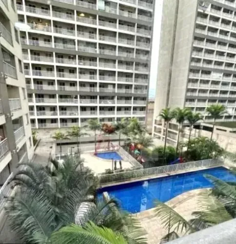 Apartamento para venda possui 50 metros quadrados com 1 quarto em Vila Mathias - Santos -