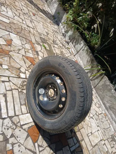 PNEU E RODA COMPLETO PIRELLI