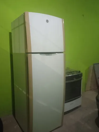 vendo geladeira LG 