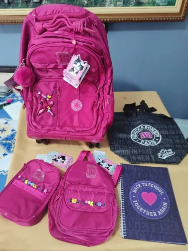 Kit Mochila Rb Rebecca Bonbon Carrinho 360 Lancheira Estojo