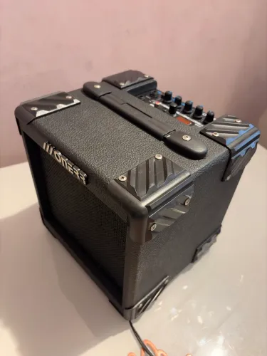 Amplificador guitarra 20w com efeitos