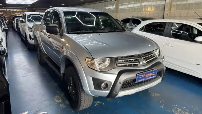 Mitsubishi L200 Triton HLS 2.4 Flex 16V CD Mec. 2016