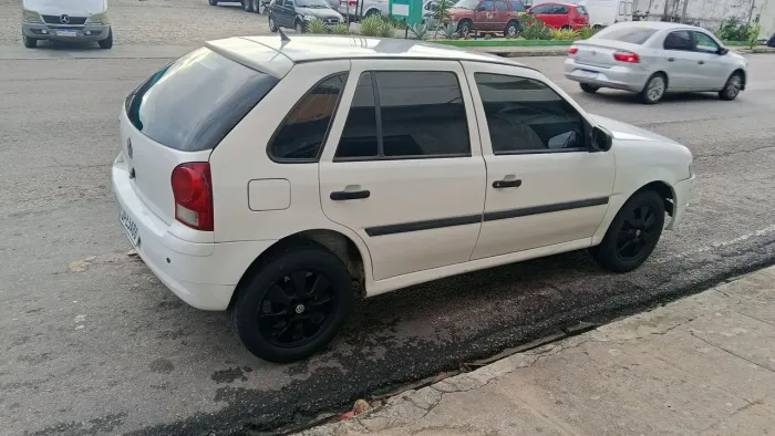 Volkswagen Gol Geração VI City Trendline 1.0 8V MI Total Flex Mec. 4P 2013