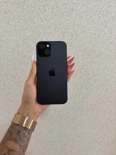 iPhone 15 128GB Preto