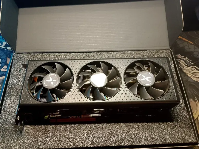 PLACA DE VÍDEO RX 7600 XFX QICK 308 TRIPLE FAN