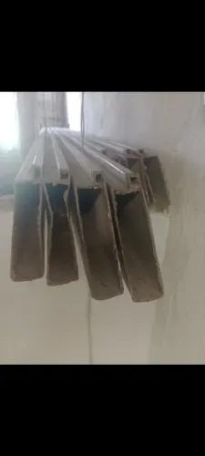 Vende 8 Peças de Metalon