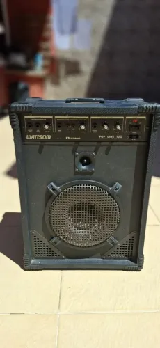Caixa amplificada watsom