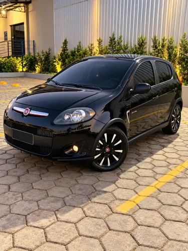 Fiat Palio Sporting 1.6 Flex 16V 5P 2014