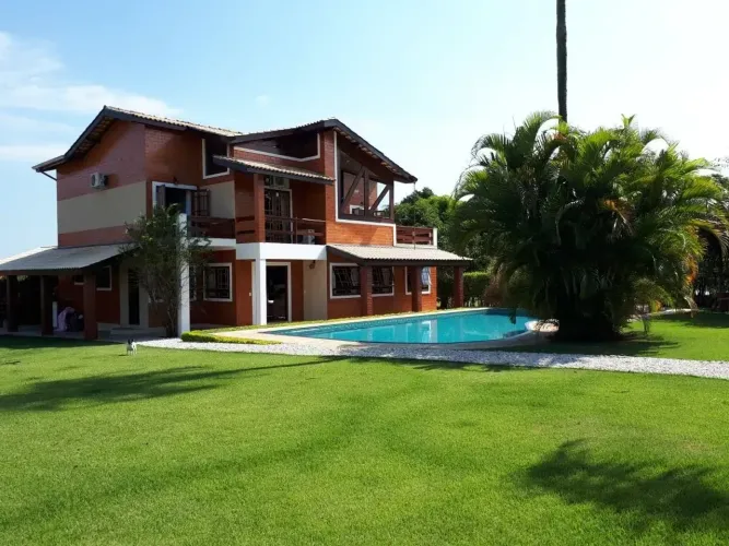 Belo sobrado no Condomínio Fechado Vale do Lago Residencial