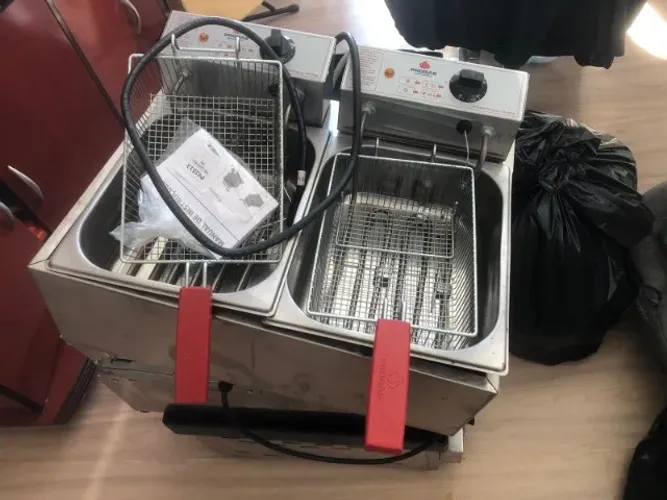 fritadeira elétrica 220V