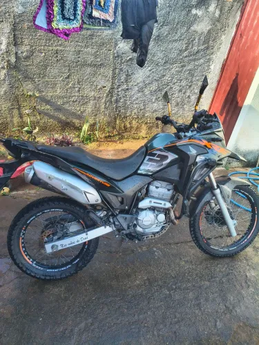 Vendo ou troco em carro do meu interesse