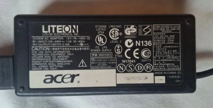 Fonte para notebook, marca Liteon-Acer, 19 volts x 3,16 amperes, modelo PA: 1