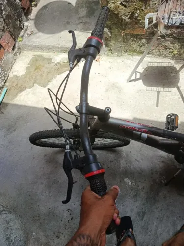 Bicicleta semi nova