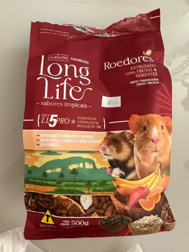 Ração para roedores extrusado Long life ( está aberto, foi usado mas o hamster não quis )