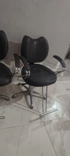 2 Cadeira hidráulica salão