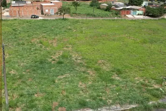 Área em Abadiânia