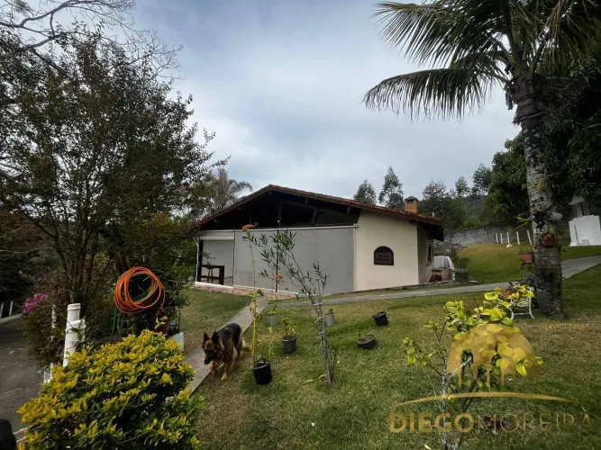 Chácara à Venda em Mairiporã Espaço, Conforto e Natureza!