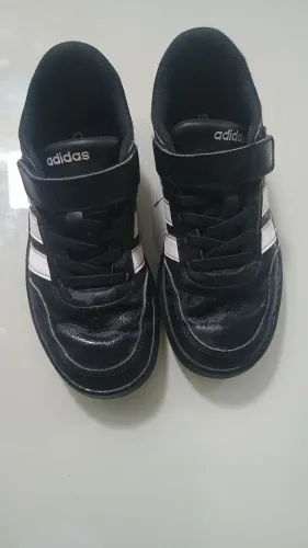 Sapato Adidas tamanho 30