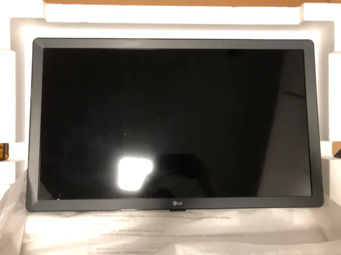 TV LG Smart 24" + HDMI + Pés Originais | Pode Usar como Monitor