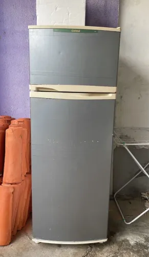 Geladeira Cônsul para consertar ou retirada de peças
