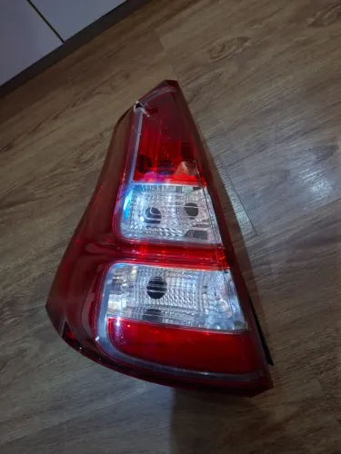 Lanterna traseira Sandero 2012