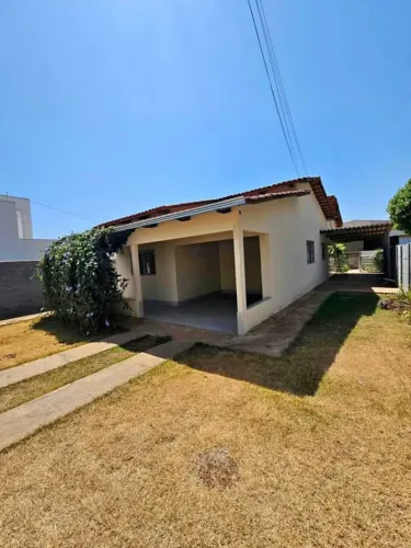 CASA COM QUINTAL JEQUITIBÁ- ARACRUZ