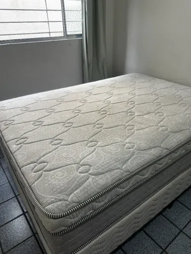 Cama Casal Padrão semi-nova | perfeito estado | Vender logo