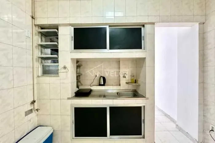 Kitnet/Conjugado : / Residencial / Centro