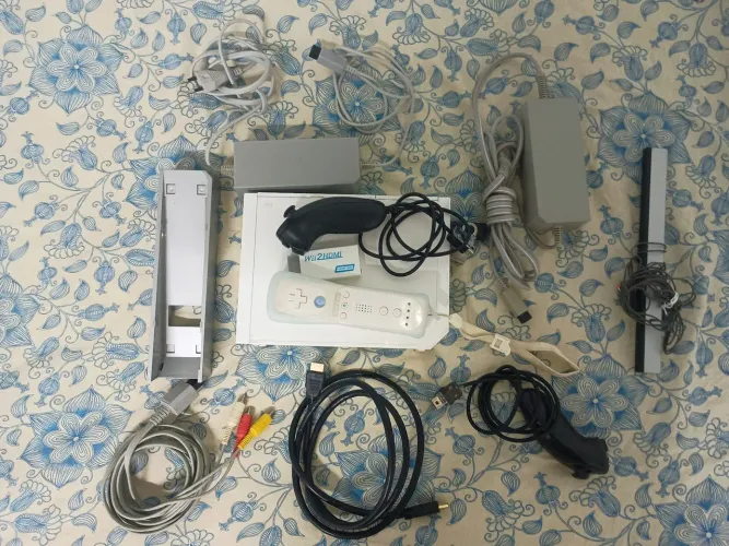 NINTENDO WII DESBLOQUEADO SEM DEFEITO DONO ÚNICO COM PENDRIVE 32GB