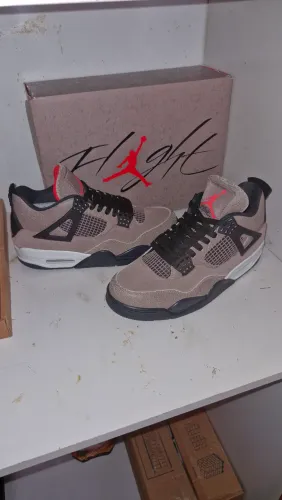 Air jordan 4 taupe haze