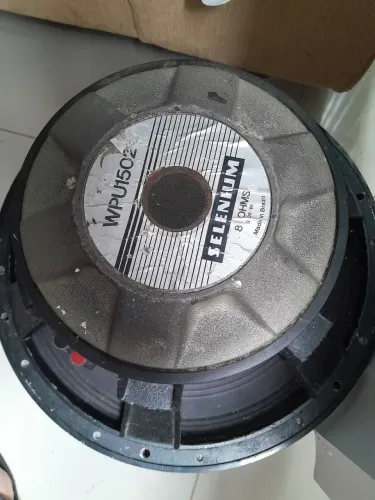Alto Falntes 15"WPU Selenium (2peças )