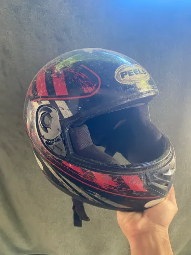 Capacete peels 