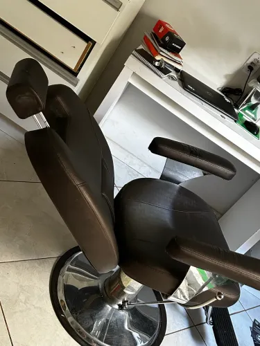 POLTRONAS DE BARBEIRO PROFISSIONAL