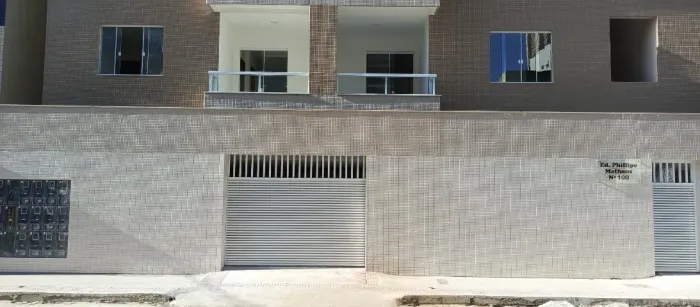 Apto. 2 Quartos no Jockey com Elevador, Próx Praia, Multivix, Shopping