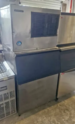 Máquina de gelo 200 kg Macom