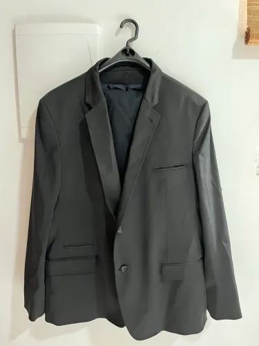 Vendo Terno (Calça + Blazer)