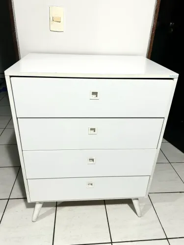 Cômoda Retrô 4 Gavetas