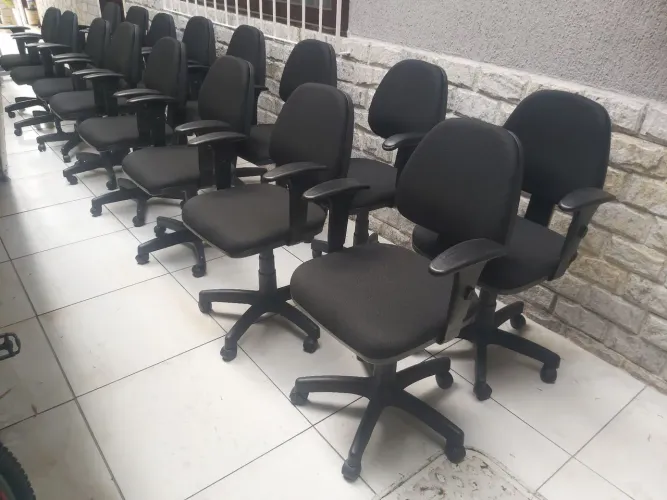 Cadeira de Escritório Giratória