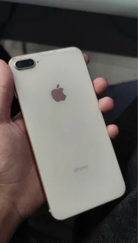 iPhone 8 Plus 