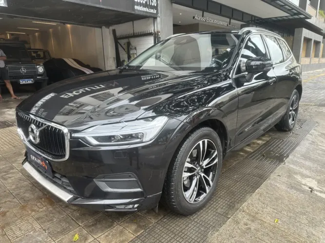 Volvo XC 90 2.5t 210cv AWD 5P 2020